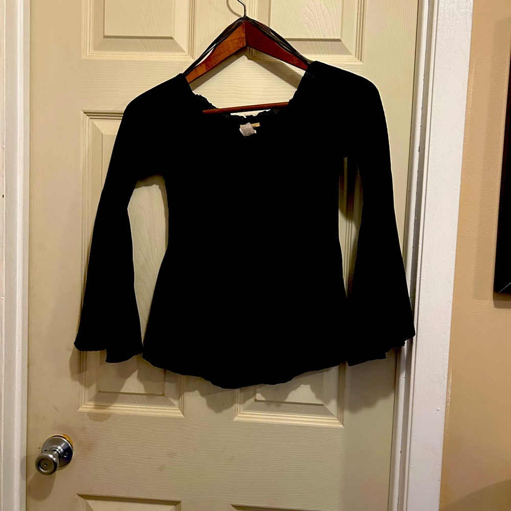 Bliss Sheer Black pleated bell sleeve top - size small